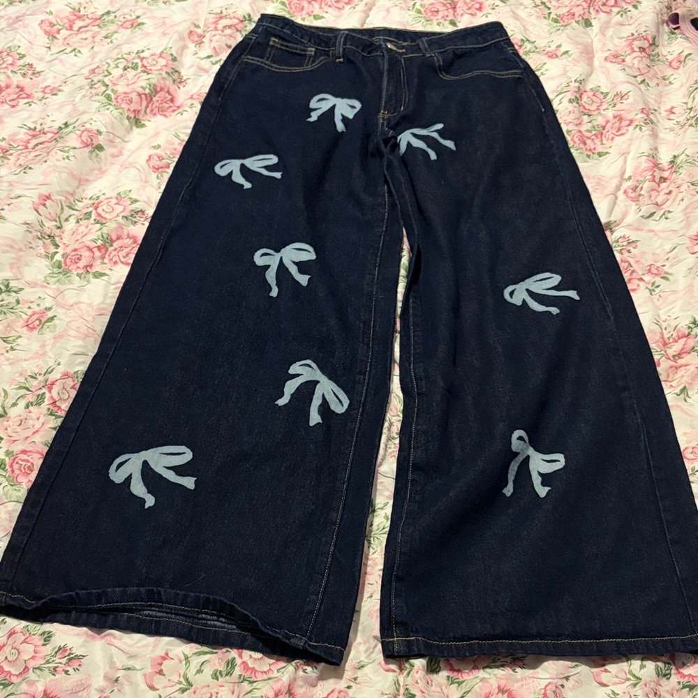 Stylish Women's Jeans with Bow Accents BAGGY FIT!!!